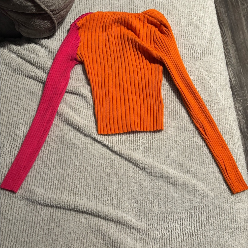 Colorblock Ribbed Sweater - Picture 2 of 2
